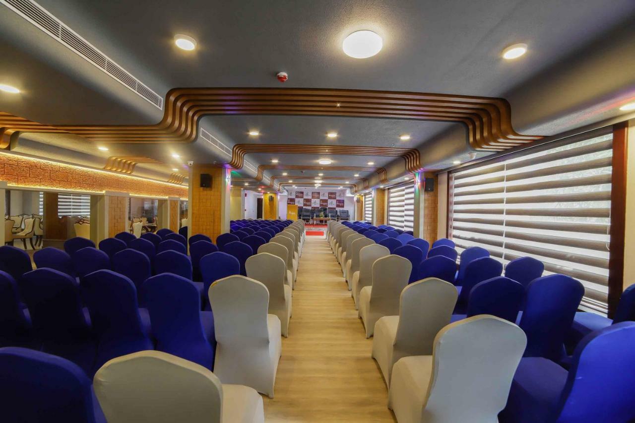 Bhavanam Regency Guruvayoor Guruvāyūr Zewnętrze zdjęcie